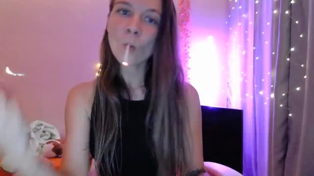 Gallery image thumbnail from Qi_ra's myfreecams stream on, 05/03/2025, 19:05 image 1 of 20
