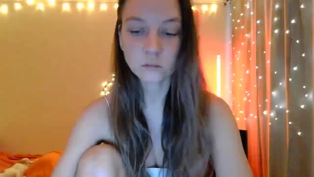 Gallery image thumbnail from Qi_ra's myfreecams stream on, 05/06/2025, 06:58 image 19 of 20