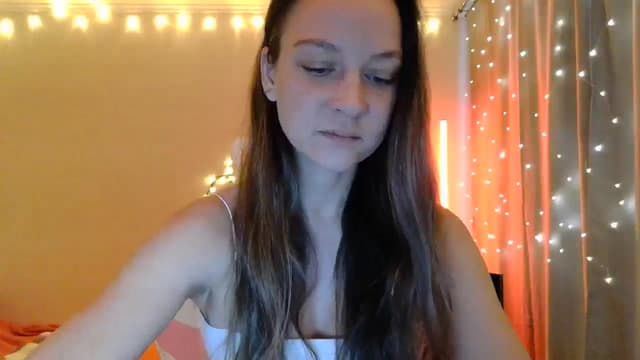 Gallery image thumbnail from Qi_ra's myfreecams stream on, 05/06/2025, 06:58 image 11 of 20