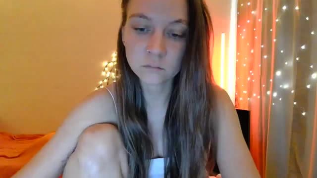 Gallery image thumbnail from Qi_ra's myfreecams stream on, 05/06/2025, 09:42 image 15 of 20