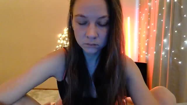 Gallery image thumbnail from Qi_ra's myfreecams stream on, 05/09/2025, 07:51 image 15 of 20