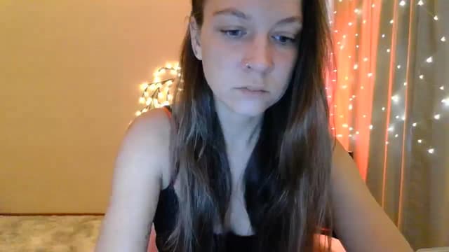 Gallery image thumbnail from Qi_ra's myfreecams stream on, 05/09/2025, 07:51 image 5 of 20