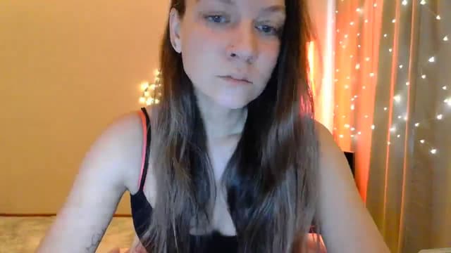 Gallery image thumbnail from Qi_ra's myfreecams stream on, 05/09/2025, 07:51 image 8 of 20