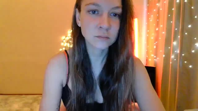 Gallery image thumbnail from Qi_ra's myfreecams stream on, 05/09/2025, 07:51 image 13 of 20