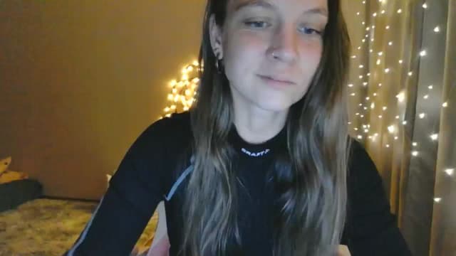 Gallery image thumbnail from Qi_ra's myfreecams stream on, 05/11/2025, 24:00 image 1 of 20