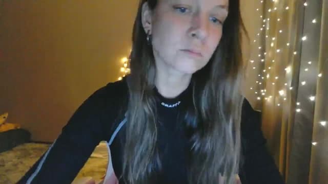 Gallery image thumbnail from Qi_ra's myfreecams stream on, 05/11/2025, 24:00 image 5 of 20