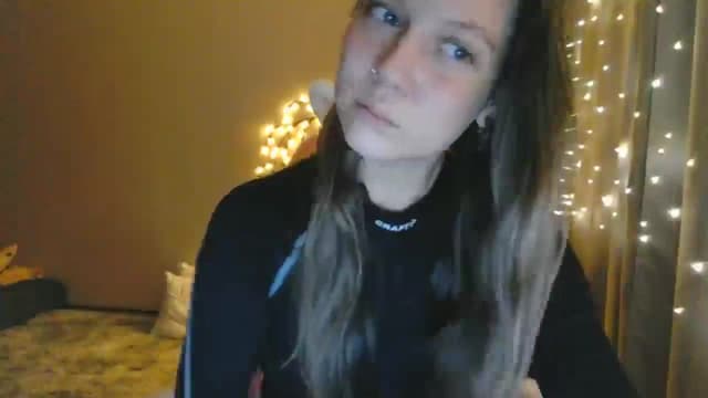 Gallery image thumbnail from Qi_ra's myfreecams stream on, 05/11/2025, 24:00 image 4 of 20