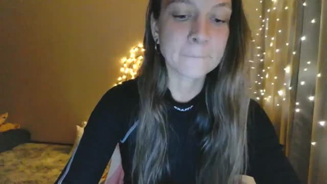 Gallery image thumbnail from Qi_ra's myfreecams stream on, 05/11/2025, 24:00 image 12 of 20
