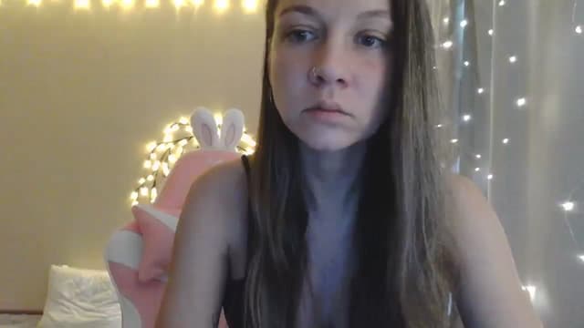Gallery image thumbnail from Qi_ra's myfreecams stream on, 05/13/2025, 10:01 image 7 of 20