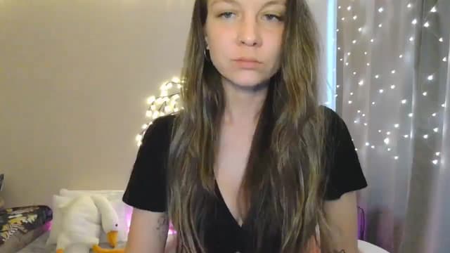 Gallery image thumbnail from Qi_ra's myfreecams stream on, 05/24/2025, 10:23 image 14 of 20