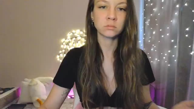 Gallery image thumbnail from Qi_ra's myfreecams stream on, 05/25/2025, 08:15 image 12 of 20