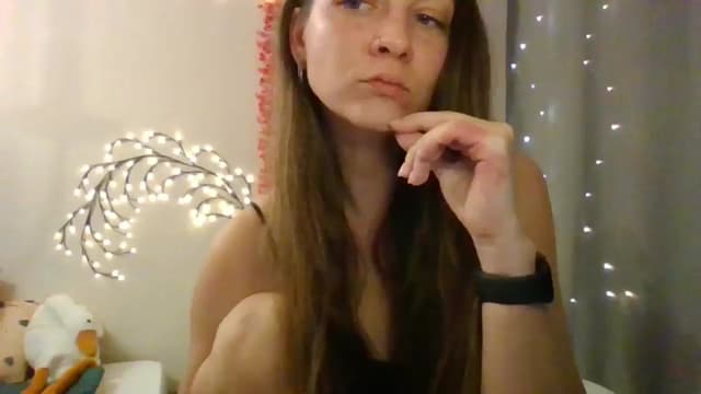 Gallery image thumbnail from Qi_ra's myfreecams stream on, 06/09/2025, 17:37 image 11 of 20