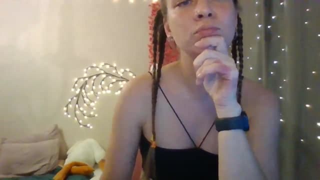 Gallery image thumbnail from Qi_ra's myfreecams stream on, 06/11/2025, 16:07 image 10 of 20