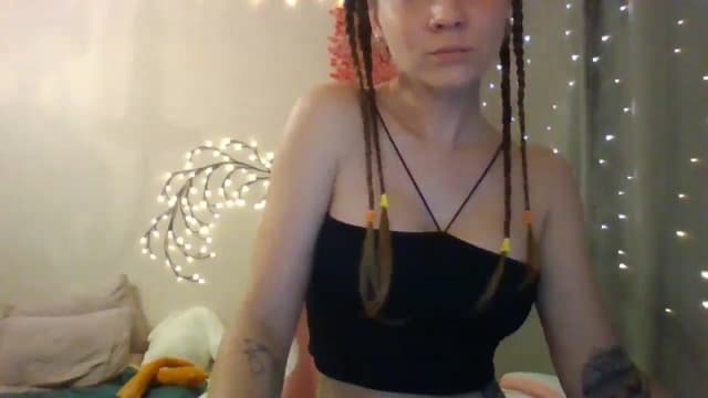 Gallery image thumbnail from Qi_ra's myfreecams stream on, 06/11/2025, 16:07 image 3 of 20
