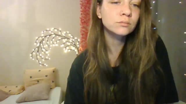 Gallery image thumbnail from Qi_ra's myfreecams stream on, 06/14/2025, 08:41 image 8 of 20
