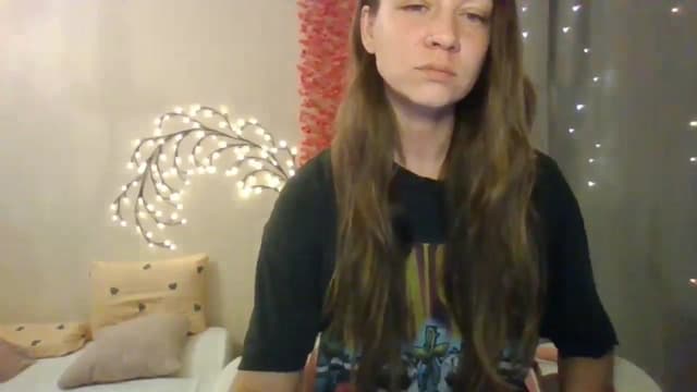 Gallery image thumbnail from Qi_ra's myfreecams stream on, 06/14/2025, 09:10 image 20 of 20
