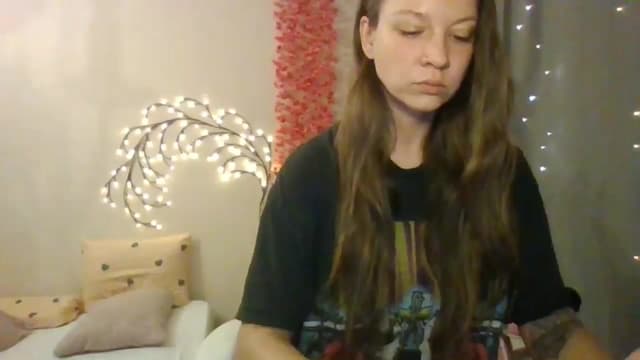 Gallery image thumbnail from Qi_ra's myfreecams stream on, 06/14/2025, 09:10 image 8 of 20