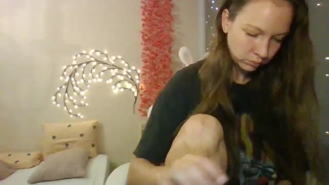 Gallery image thumbnail from Qi_ra's myfreecams stream on, 06/14/2025, 09:35 image 6 of 20