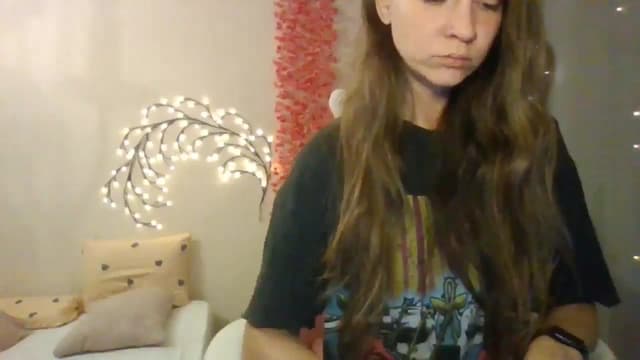 Gallery image thumbnail from Qi_ra's myfreecams stream on, 06/14/2025, 09:35 image 3 of 20