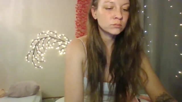 Gallery image thumbnail from Qi_ra's myfreecams stream on, 06/15/2025, 22:46 image 11 of 20