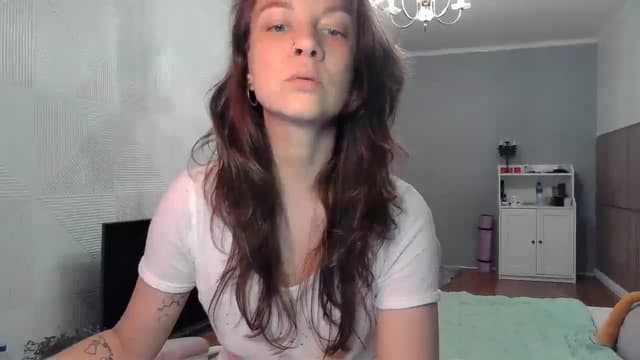 Gallery image thumbnail from Qi_ra's myfreecams stream on, 09/08/2025, 08:09 image 9 of 20