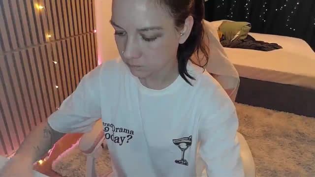 Gallery image thumbnail from Qi_ra's myfreecams stream on, 02/23/2026, 20:13 image 11 of 20