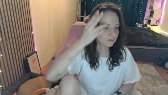 Gallery image thumbnail from Qi_ra's myfreecams stream on, 03/02/2026, 19:51 image 8 of 20