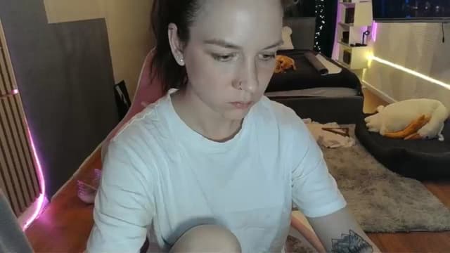 Gallery image thumbnail from Qi_ra's myfreecams stream on, 03/17/2026, 19:24 image 7 of 20