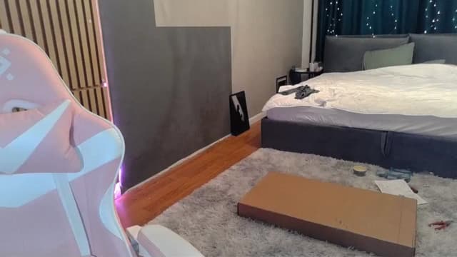 Gallery image thumbnail from Qi_ra's myfreecams stream on, 03/25/2026, 15:32 image 14 of 20