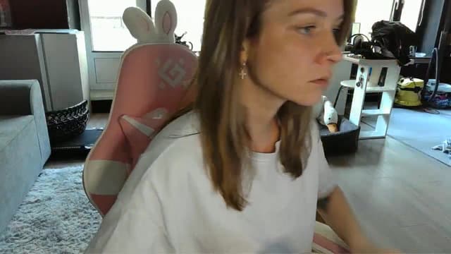 Gallery image thumbnail from Qi_ra's myfreecams stream on, 05/05/2026, 10:57 image 3 of 20