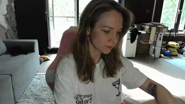 Gallery image thumbnail from Qi_ra's myfreecams stream on, 05/14/2026, 13:53 image 10 of 20