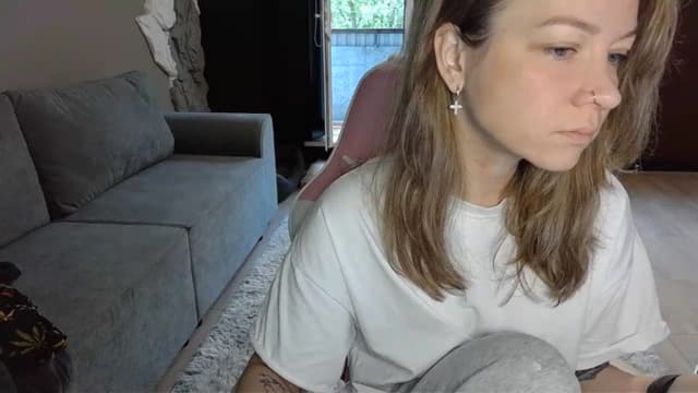 Gallery image thumbnail from Qi_ra's myfreecams stream on, 05/19/2026, 05:19 image 2 of 20
