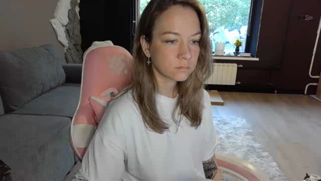Gallery image thumbnail from Qi_ra's myfreecams stream on, 05/19/2026, 05:19 image 5 of 20