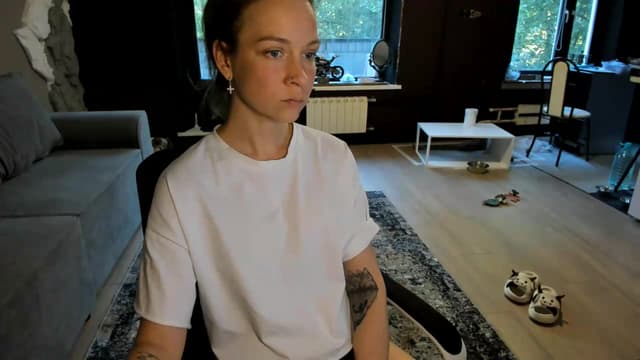 Gallery image thumbnail from Qi_ra's myfreecams stream on, 06/10/2026, 05:18 image 15 of 20