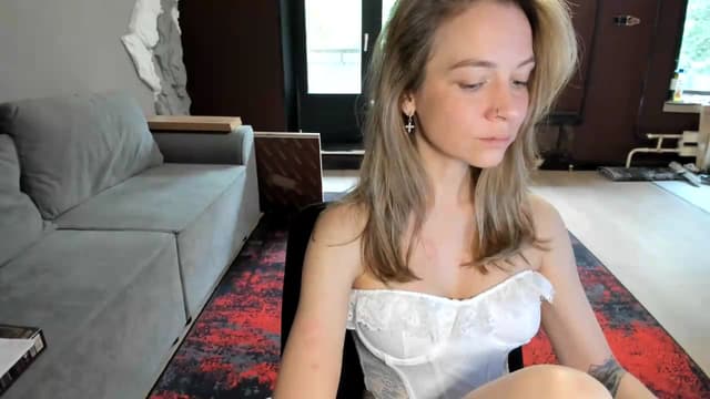 Gallery image thumbnail from Qi_ra's myfreecams stream on, 06/25/2026, 05:20 image 2 of 20