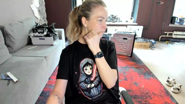 Gallery image thumbnail from Qi_ra's myfreecams stream on, 07/05/2026, 07:34 image 15 of 20
