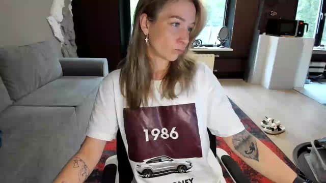 Gallery image thumbnail from Qi_ra's myfreecams stream on, 07/14/2026, 05:03 image 16 of 20