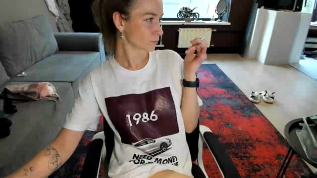 Gallery image thumbnail from Qi_ra's myfreecams stream on, 07/14/2026, 07:26 image 2 of 20