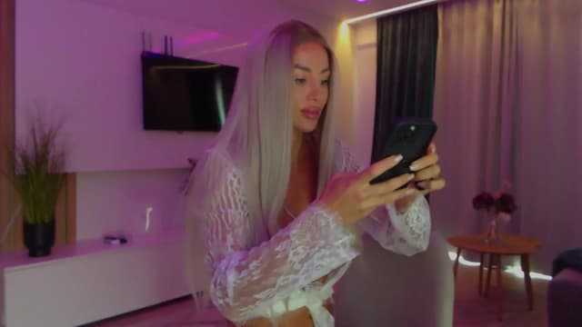 Gallery image thumbnail from Qu33n's myfreecams stream on, 10/01/2025, 07:05 image 19 of 20