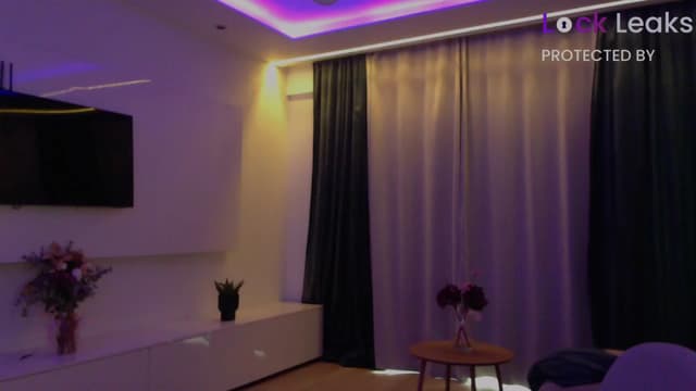 Gallery image thumbnail from Qu33n's myfreecams stream on, 10/07/2025, 10:05 image 8 of 20