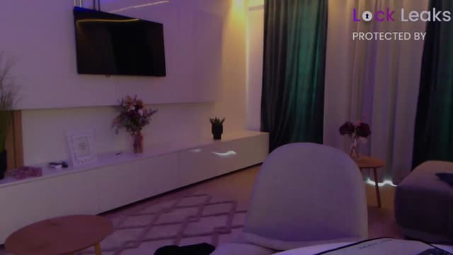 Gallery image thumbnail from Qu33n's myfreecams stream on, 10/10/2025, 10:16 image 6 of 20