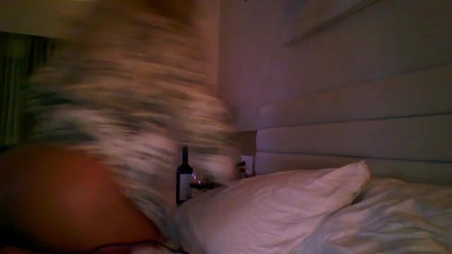 Gallery image thumbnail from Qu33n's myfreecams stream on, 02/22/2026, 20:20 image 17 of 20