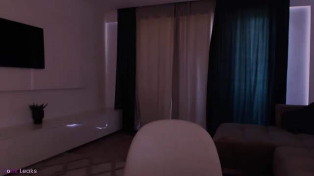 Gallery image thumbnail from Qu33n's myfreecams stream on, 05/16/2026, 10:50 image 12 of 20
