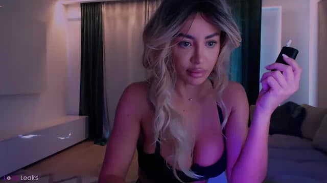 Gallery image thumbnail from Qu33n's myfreecams stream on, 05/21/2026, 06:57 image 4 of 20