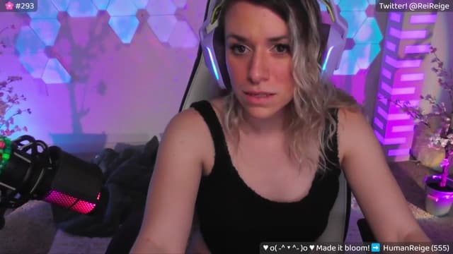 Gallery image thumbnail from Reige's myfreecams stream on, 05/03/2024, 09:03 image 8 of 20