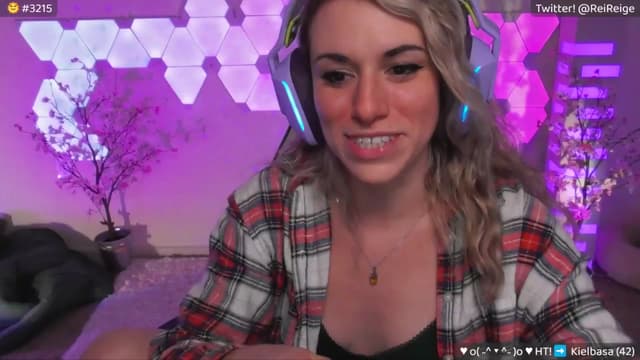 Gallery image thumbnail from Reige's myfreecams stream on, 06/12/2024, 07:13 image 10 of 20