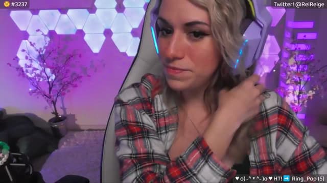Gallery image thumbnail from Reige's myfreecams stream on, 06/12/2024, 07:13 image 4 of 20