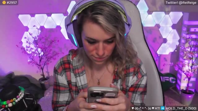 Gallery image thumbnail from Reige's myfreecams stream on, 06/12/2024, 07:50 image 5 of 20