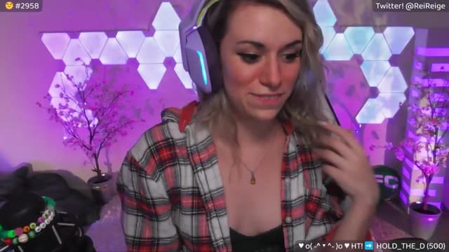 Gallery image thumbnail from Reige's myfreecams stream on, 06/12/2024, 07:50 image 1 of 20