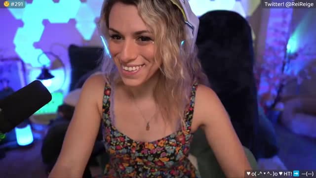 Gallery image thumbnail from Reige's myfreecams stream on, 08/27/2024, 07:01 image 1 of 20
